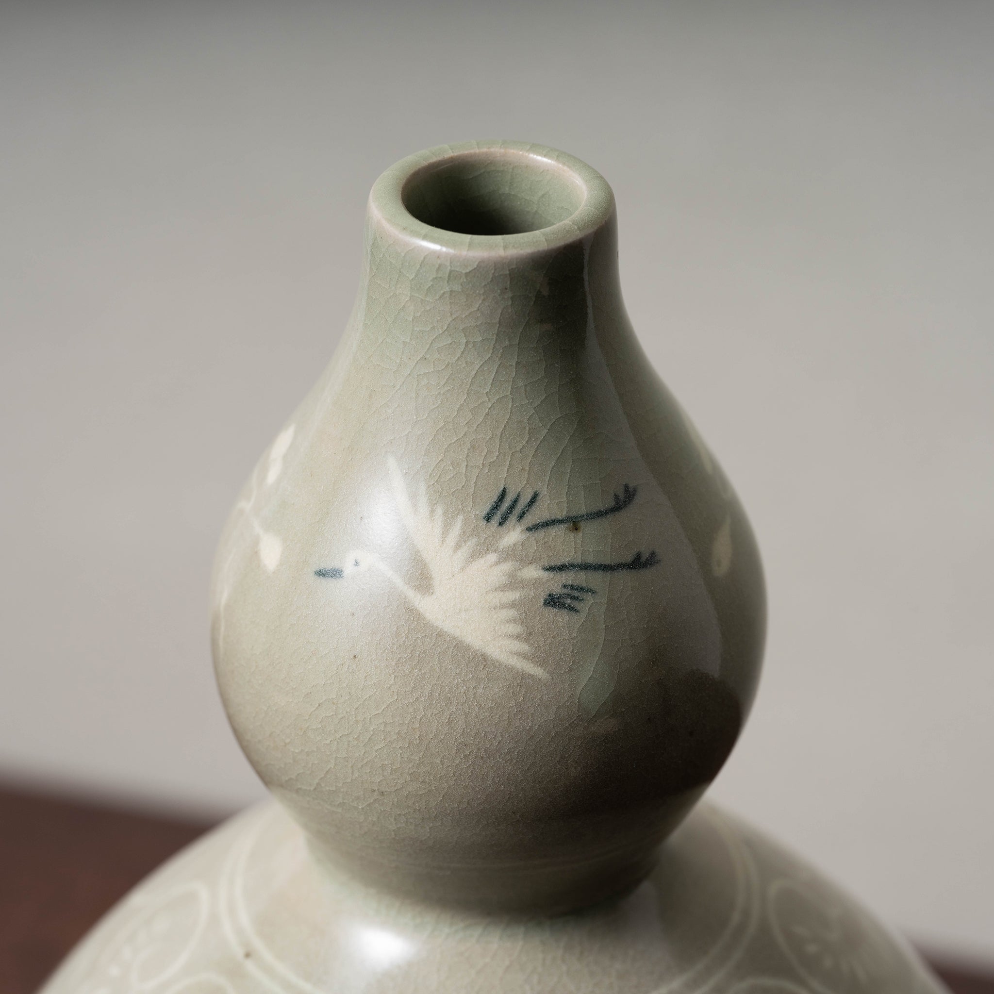 高麗青磁 茶道具 茶道具 李朝 高麗青磁象嵌『雲鶴文』広口香炉 三足