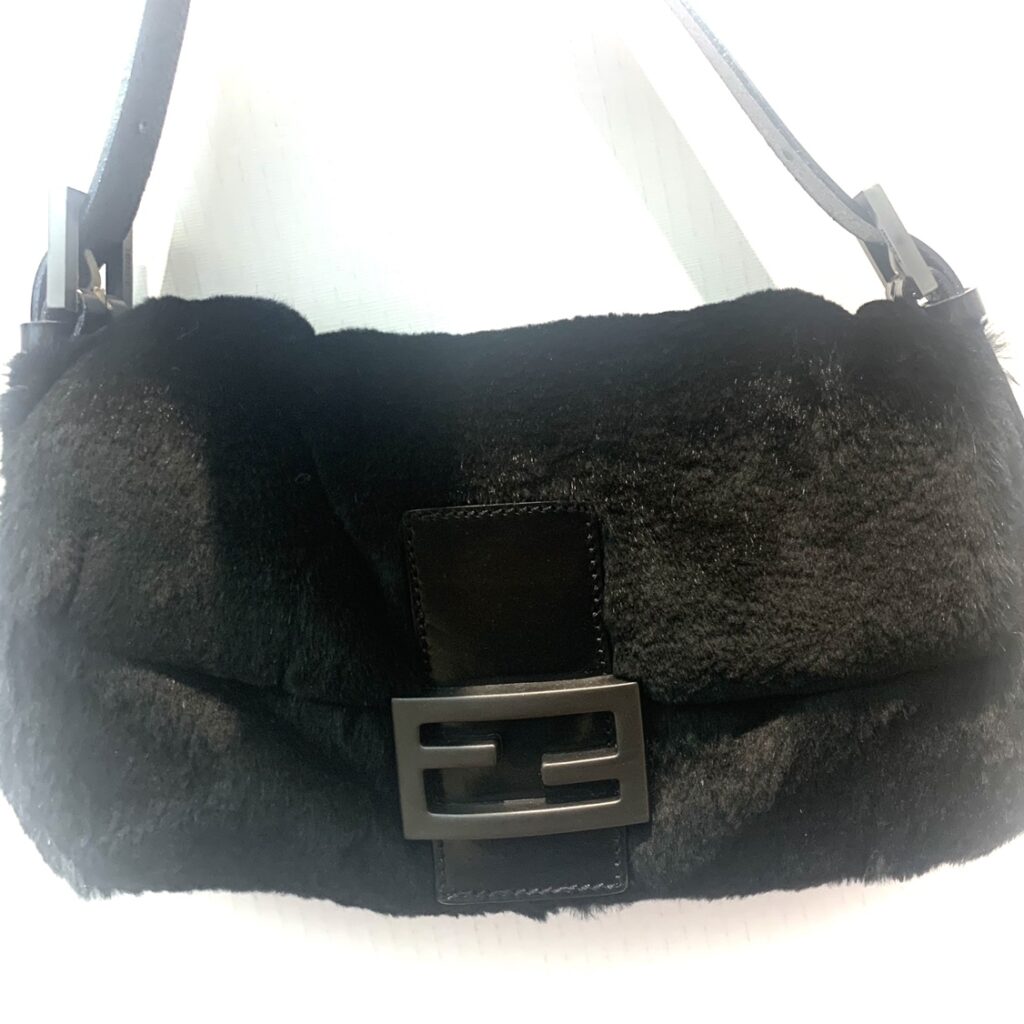 FENDI マンマバケット ラパンファー ハンドバッグの買取実績 | 買取