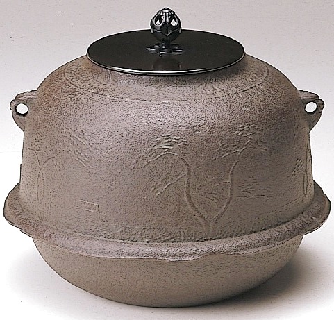 通販販売【茶道具】 真形釜 羽付 浜松地紋 *菊地政光* 炉用*[kmh91203