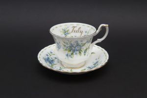 ロイヤル・アルバート ブロッサムタイム ティーカップ＆ソーサーを