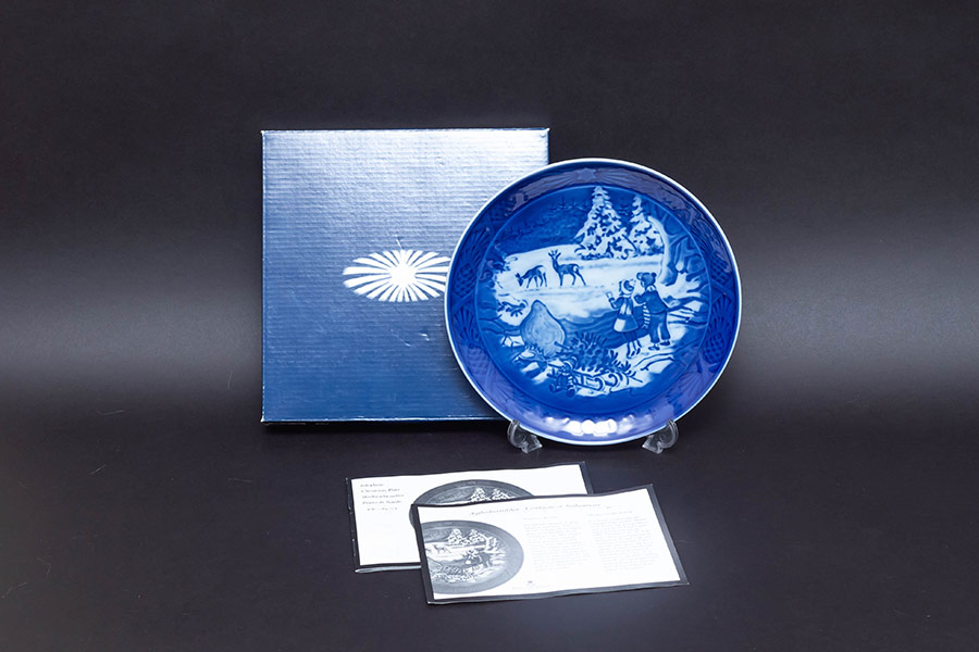 ロイヤル・コペンハーゲン イヤープレート（2002年）『Winter in the