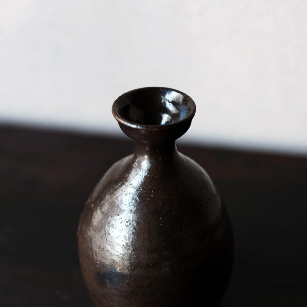 朝鮮 李朝 黒釉壷 鶴首瓶 時代箱付 M R4425B