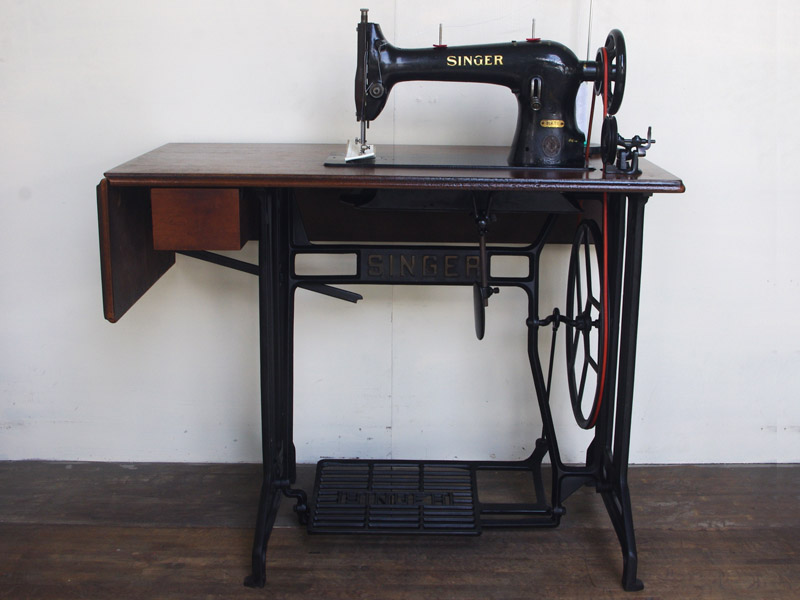 No.422 SINGER 31K32 シンガー製 返し縫付き 工業用足踏みミシン