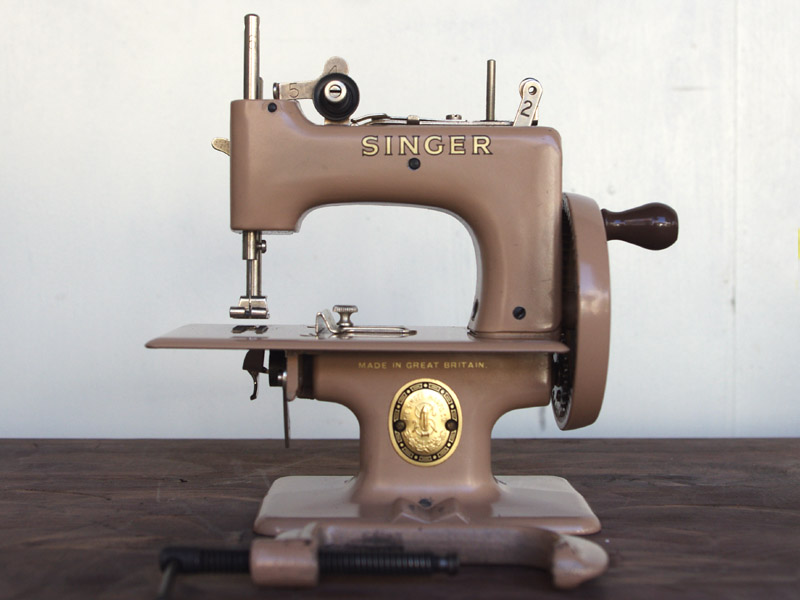 No.803 SINGER 20 英国シンガー製 縫えるトイミシン：アンティーク
