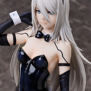 網タイツに包まれた太ももがセクシー！アニメ「ニーアオートマタ」より