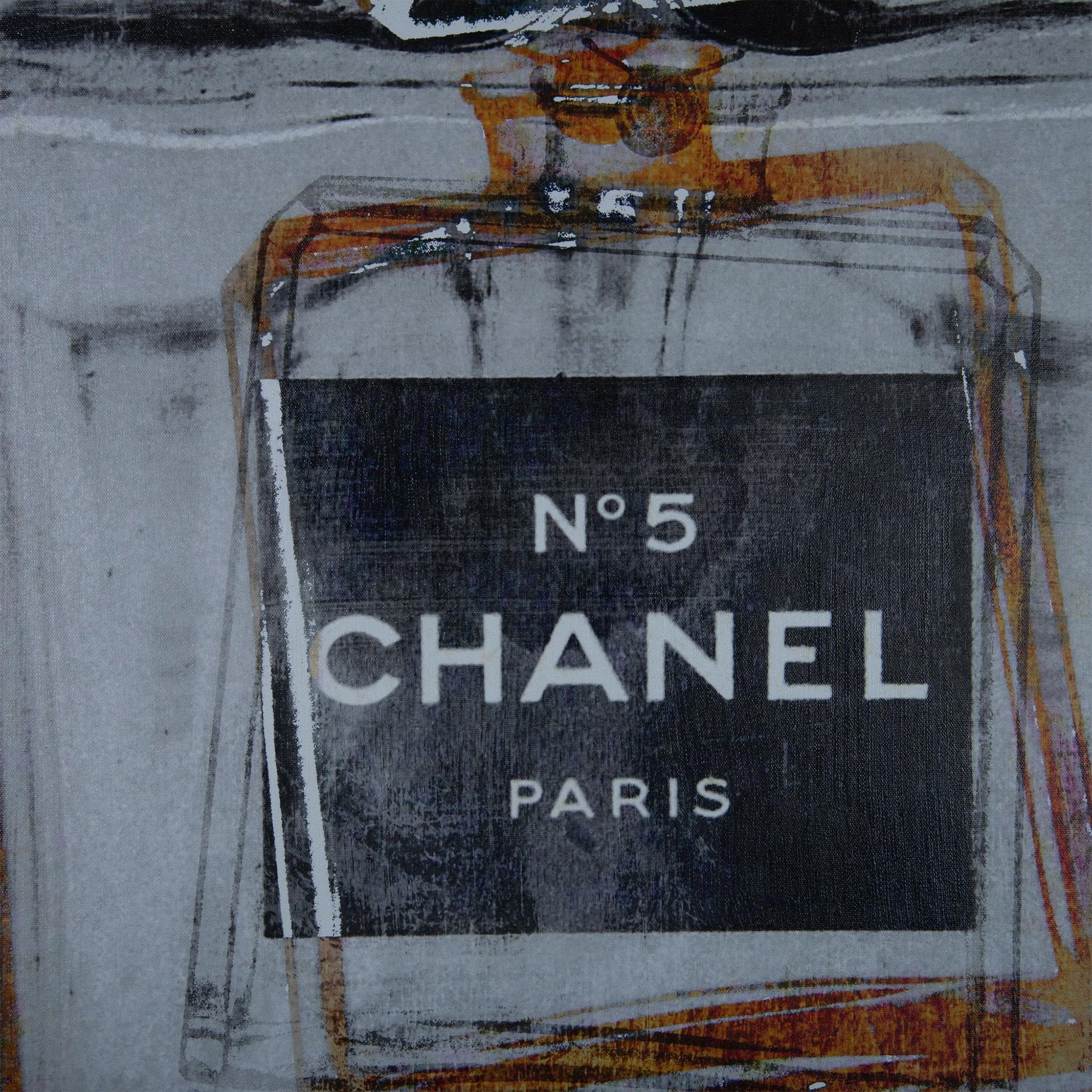 Oliver Gal N°5 CHANEL PARFUM アート作品 Amazon.com: The Oliver Gal