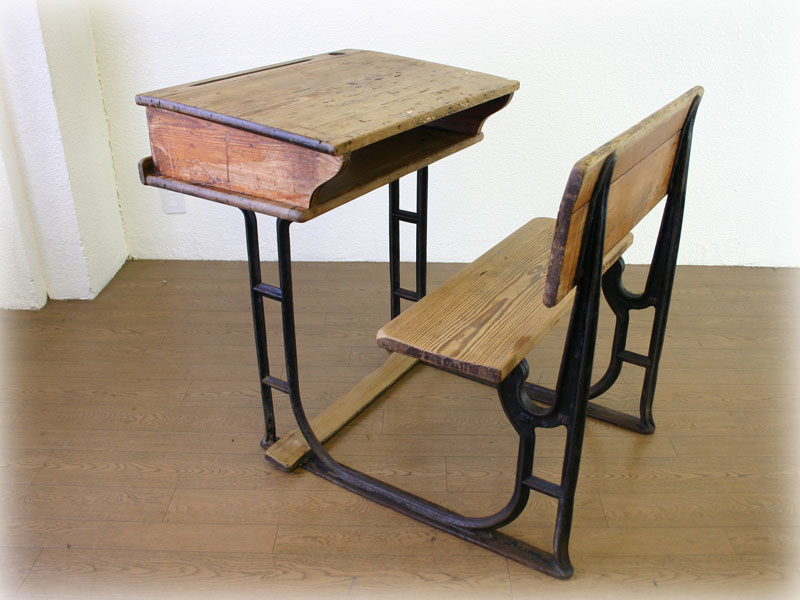 オールドパインスクールデスク ｜アンティーク家具・照明の専門店