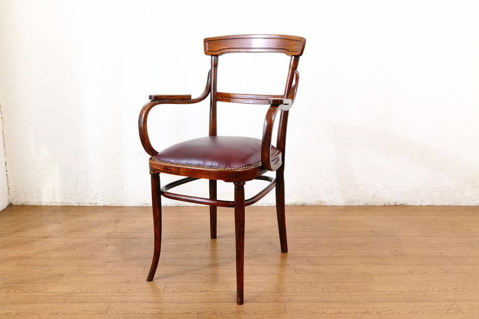 ヤコブ&ヨゼフコーンJacob and Josef Kohn ベントウッドアームチェア