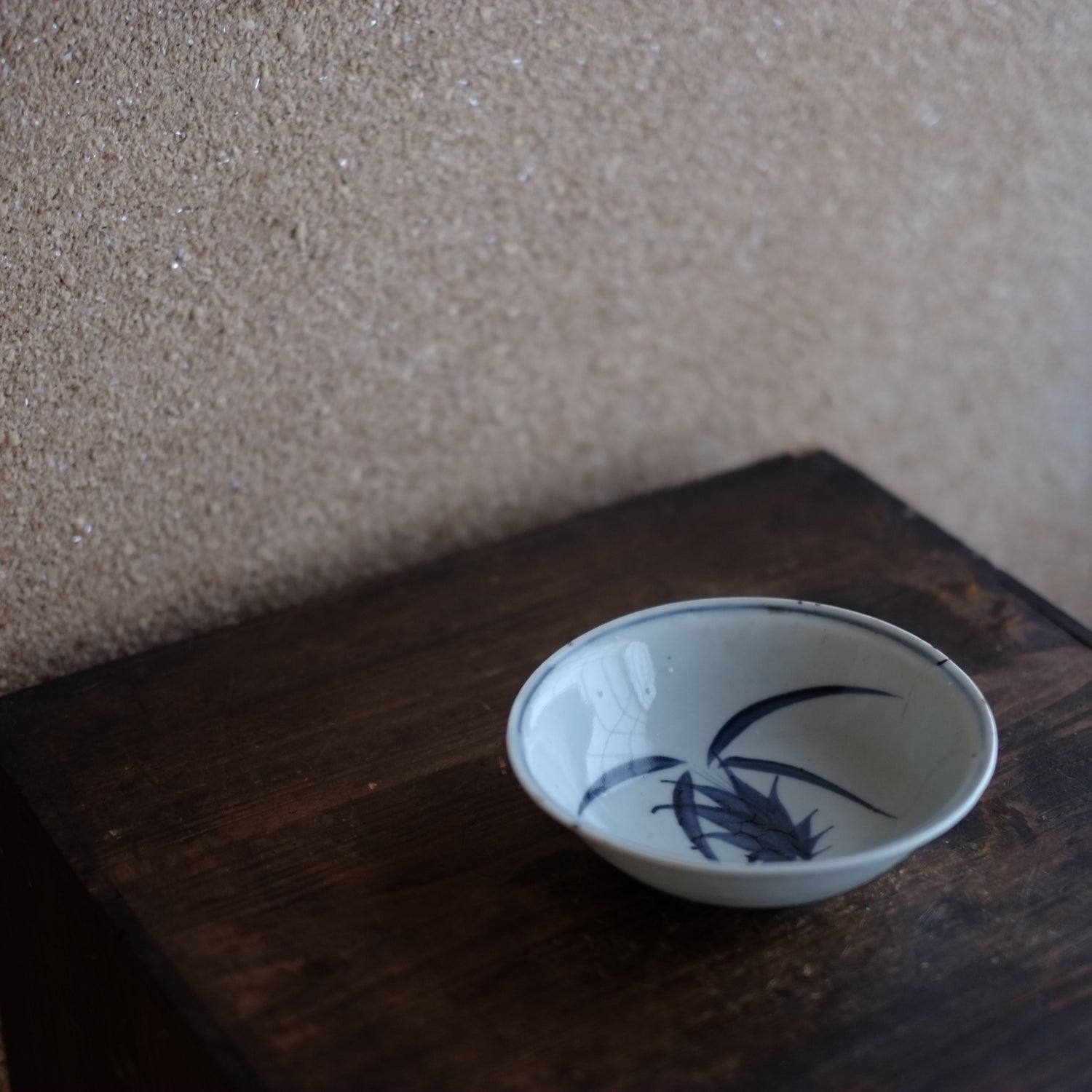 古染付 青花 蘭図深鉢皿 (明朝末期-清朝初期) – 逢季荘