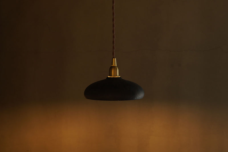 ○23-FA21 船串篤司 ペンダントライト 黒 B – 雨晴/AMAHARE