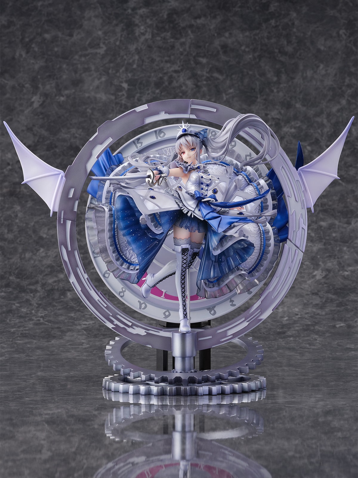 白の女王 -Royal Blue Sapphire Dress Ver.-: フィギュア｜コトブキヤ