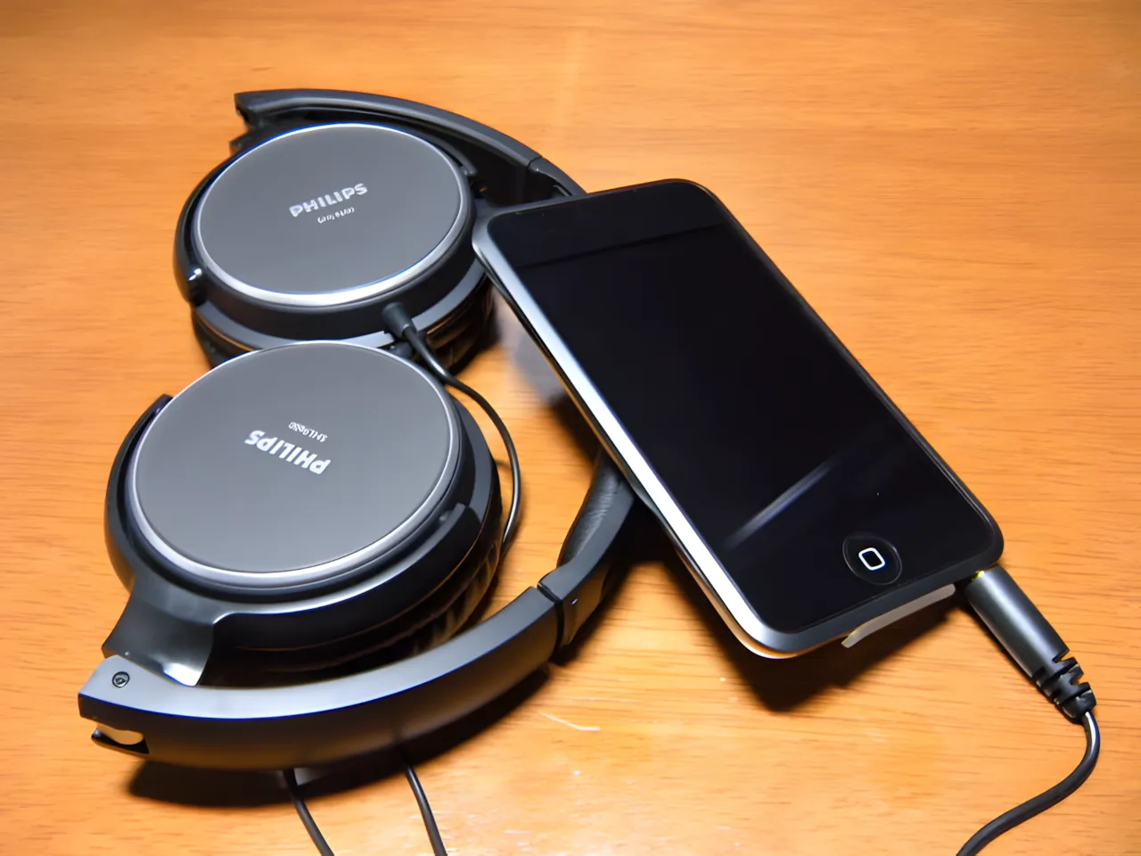 PHILIPS(フィリップス) のヘッドフォン SHL9600を使ってみた！ - ShopDD