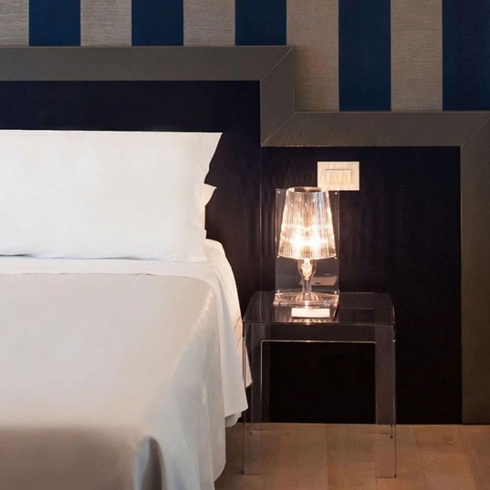 Kartell JOLLY サイドテーブル クリスタル ジョリー｜Kartell