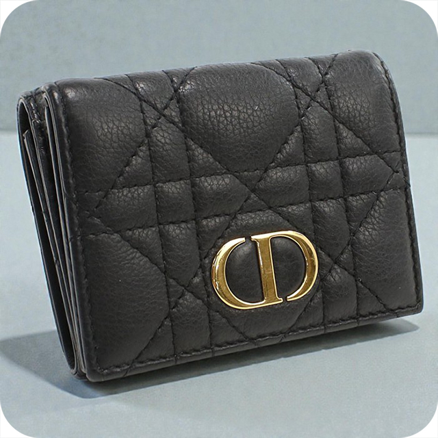 Christian Dior（クリスチャン・ディオール） 中古 ディオール 三