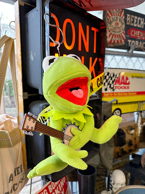 カーミット ぬいぐるみ （バンジョー弾きバージョン） □ アメリカン