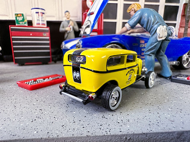 ムーンアイズ限定 M2ミニカー 3300台リミテッドエディション （1932年