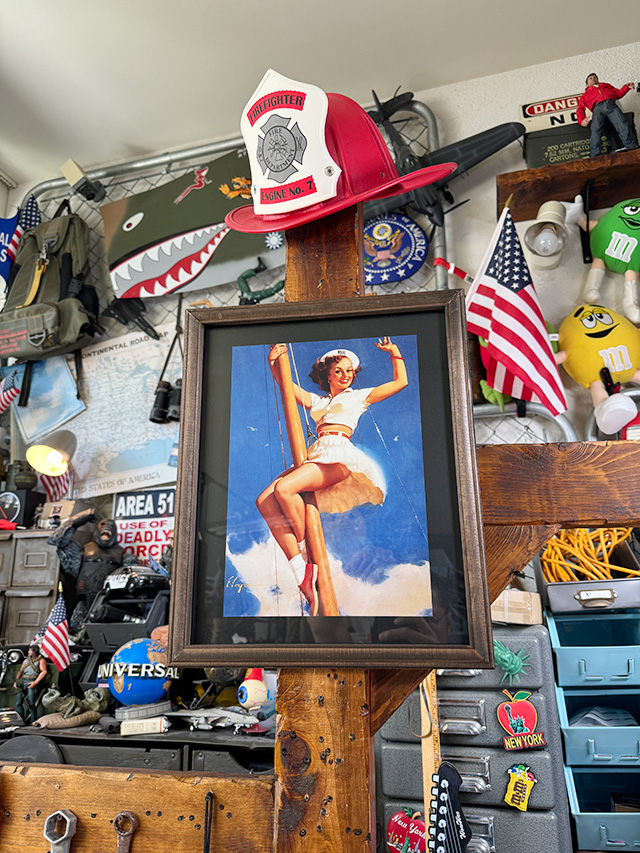 ピンナップガール ヴィンテージポスター ウッドフレーム ミリタリー