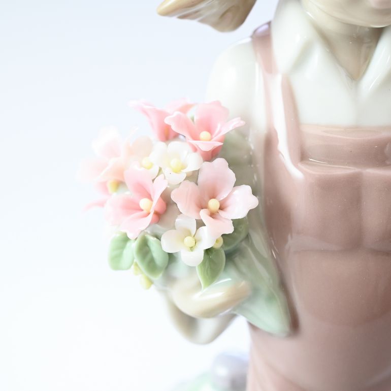 LLADRO（リヤドロ） 小鳥と話す少女 フィギュア 人形 女性 女の子 花