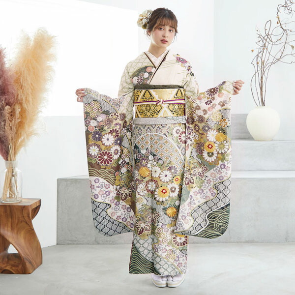 花柄振袖 クリーム色 全セット ベージュ×花柄で優しい振袖 OE-1529