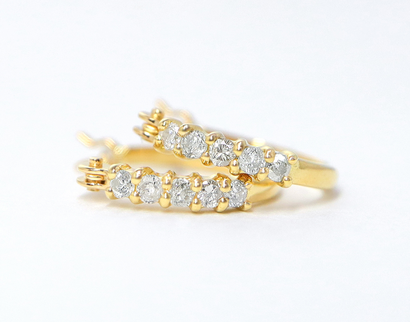 ピアス ダイヤモンド 0.1ct ハーフエタニティ フープ 18金 PT900