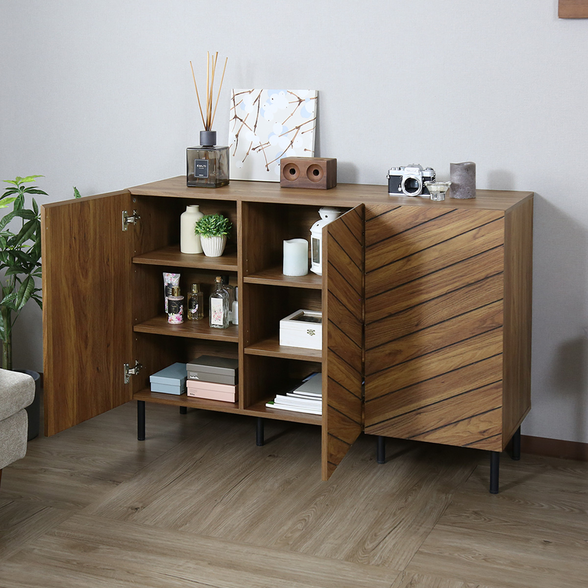 DORIS（ドリス） キャビネット リビングボード サイドボード 収納棚