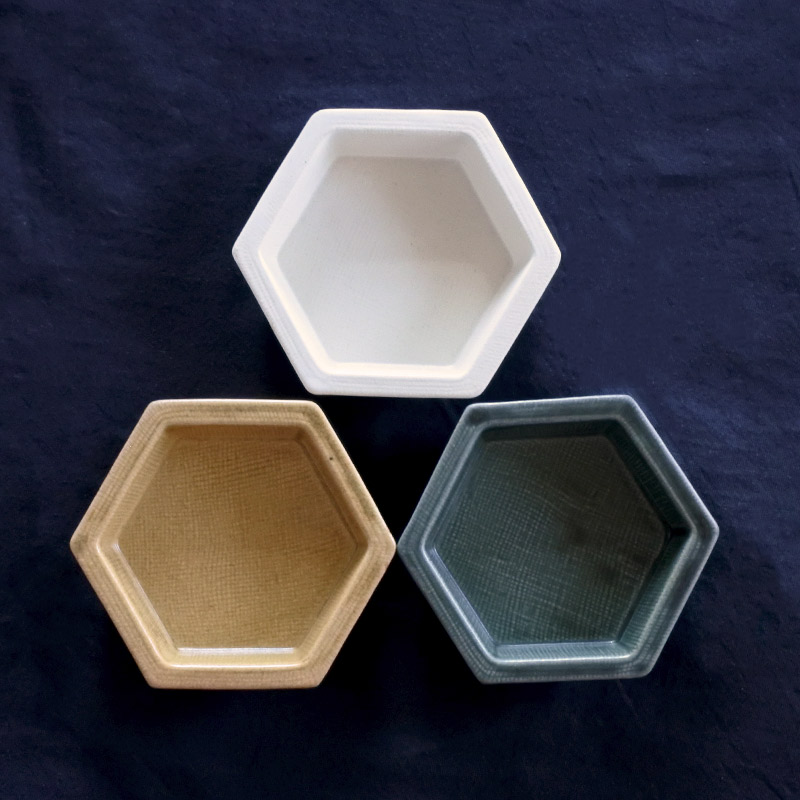 食器 お皿 小皿 六角形 美濃文山窯 六花 Sサイズ ウツワノミライ