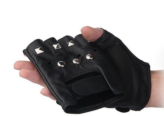 送料無料 ピラミッド スタッズ 合皮 手袋 / 指なし ハーフフィンガー