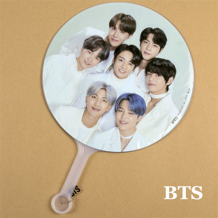 送料無料 BTSグッズ うちわ 団扇 防弾少年団 バンタン BTS 写真 応援