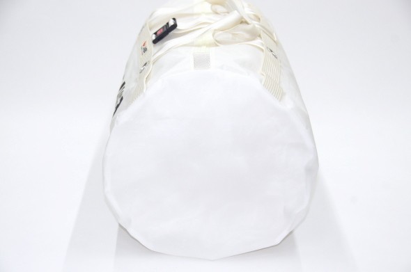 JIB（ジブ） DLG JIB ラージダッフルバッグ ホワイト／アイボリー