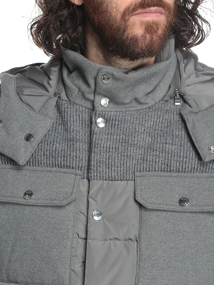 HUGO BOSS（ヒューゴ・ボス） フード着脱 異素材切替 フラップ付き胸