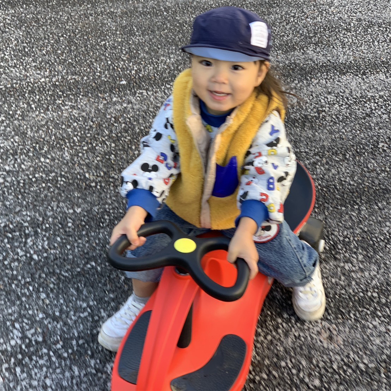 プラズマカー ゴム製タイヤモデル スイングカー おもちゃ 乗用玩具