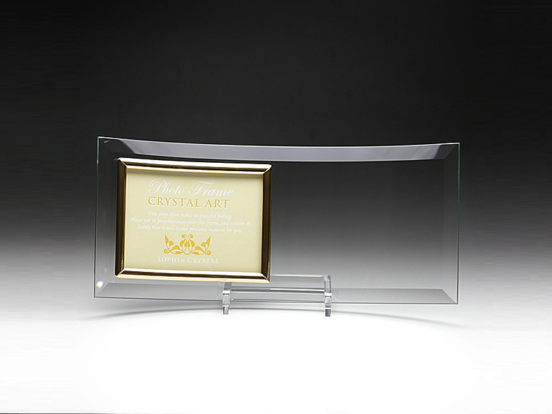 写真が入るガラス楯《DF-4》 - フレーム一体型デザインの高級写真盾