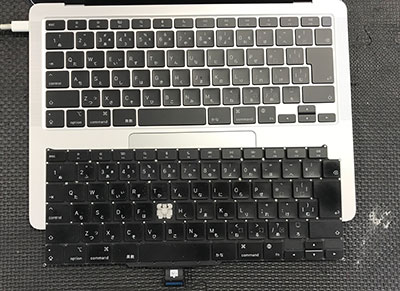 MacBook Air A2337 M1(2020)のキーボード交換修理 | パソコン修理なら