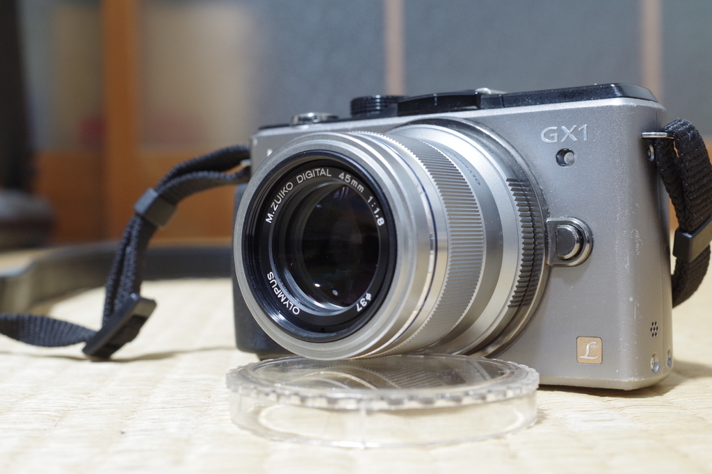 おいしい撒き餌 OLYMPUS M.ZUIKO DIGITAL 45mm F1.8: 弘法よ、筆は選べ