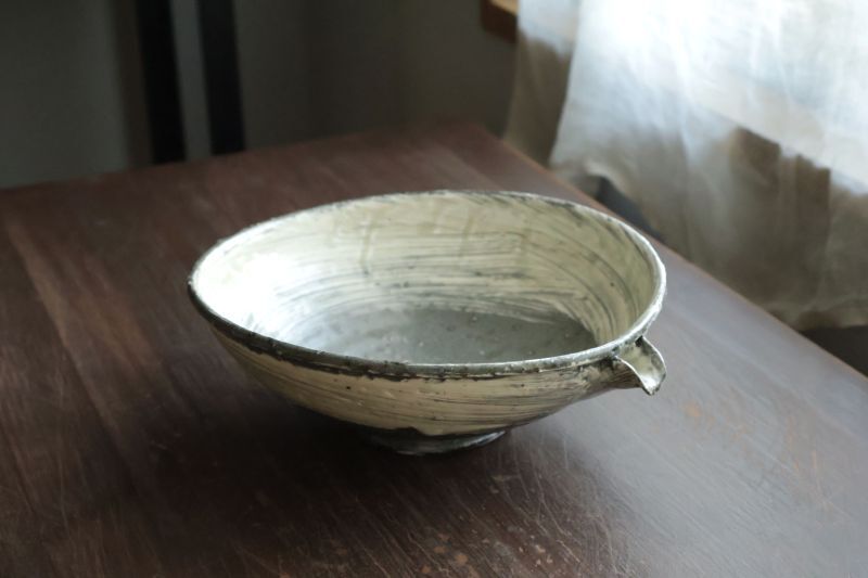 刷毛目 片口鉢 / 額賀円也 - うつわと暮らしの道具 sizuku