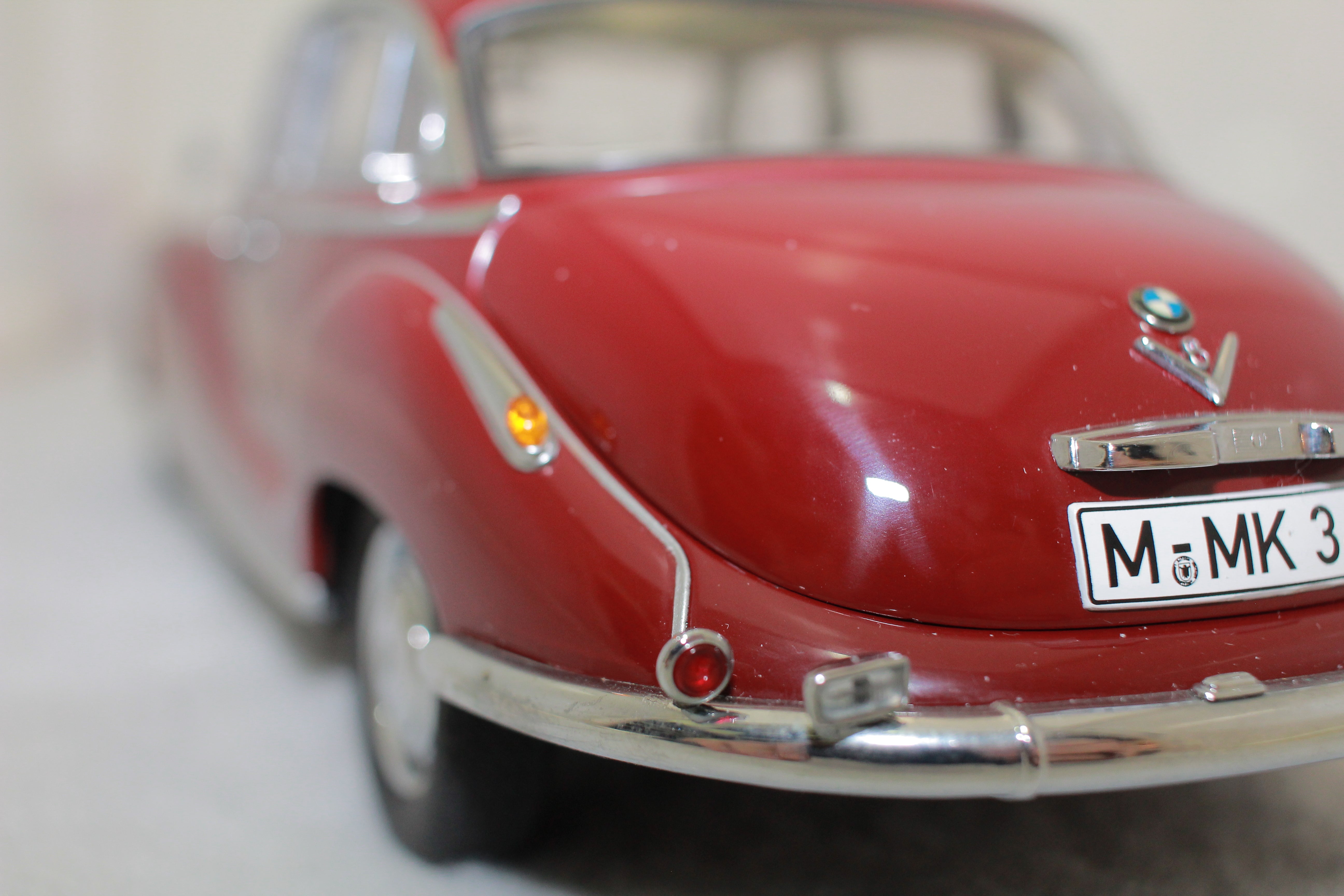 ディラー別注 AUTOart 1/18 BMW 502 2.6 LUXUS BMW 502 2.6 Luxus 1:18