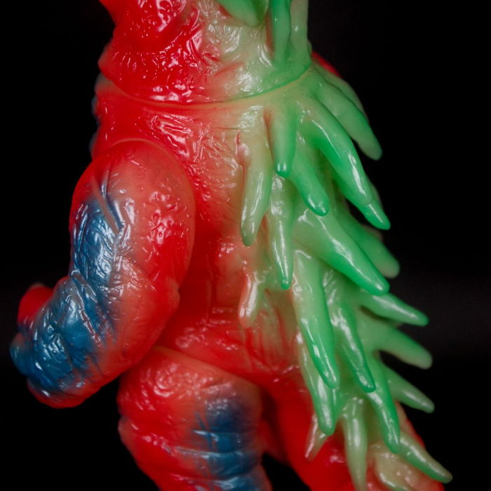 ブルマァク × 墓場の画廊の『帰ってきたウルトラマン』特集に