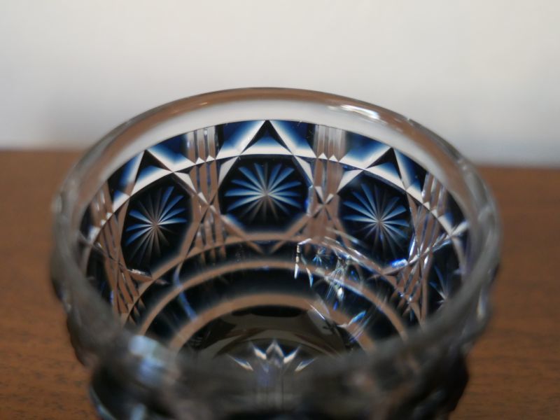 島津 薩摩切子 色被せガラス 切子お猪口【藍】 – smileantiques