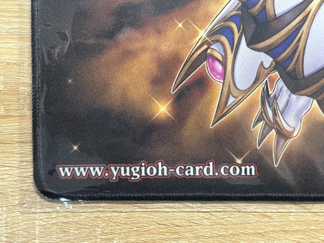 遊戯王 青眼の白龍 リメイク モチーフ WCS 2024 公式プレイマット 美品