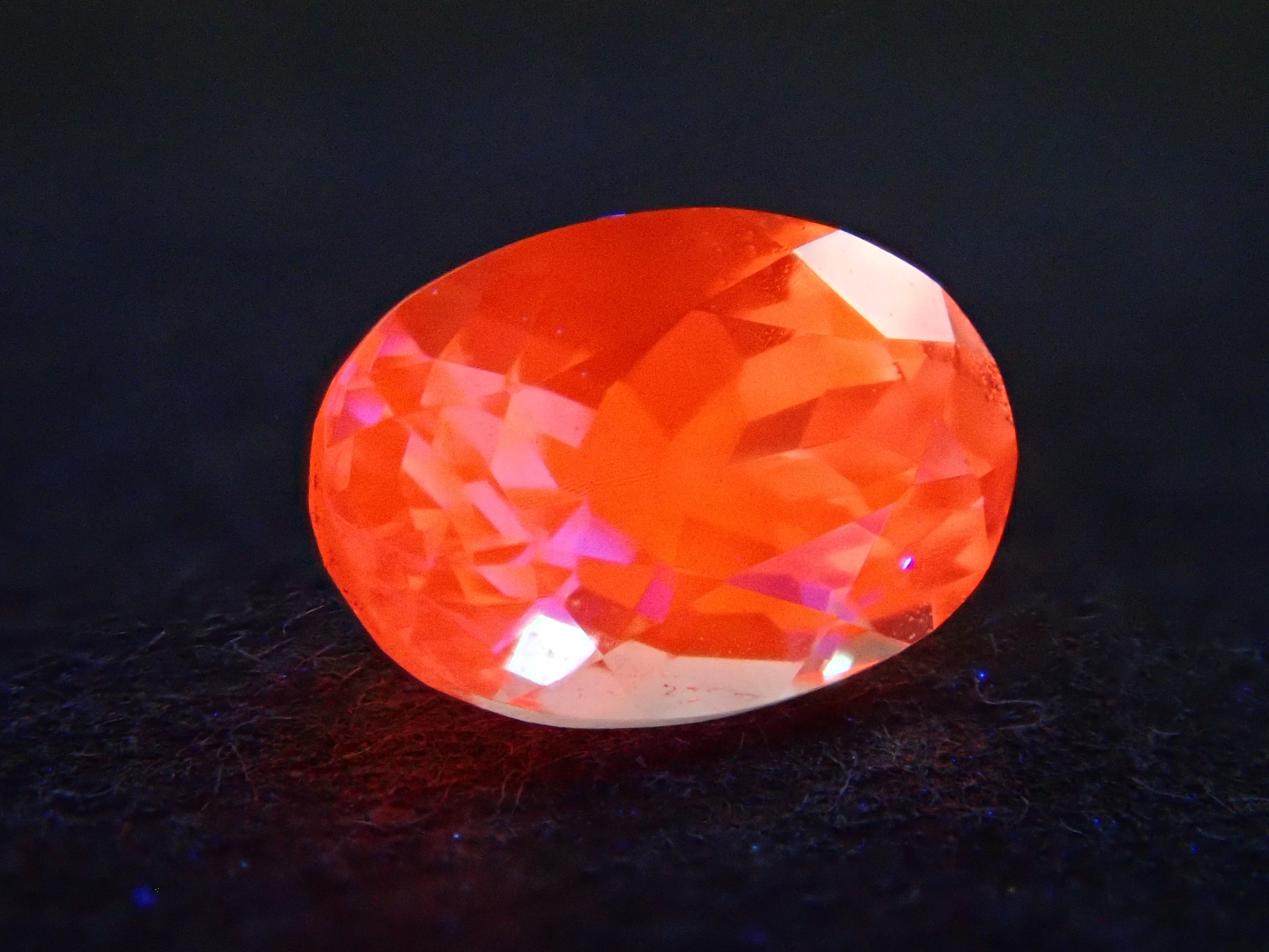 タンザニア産マグネシオアキシナイト 0.357ctルース