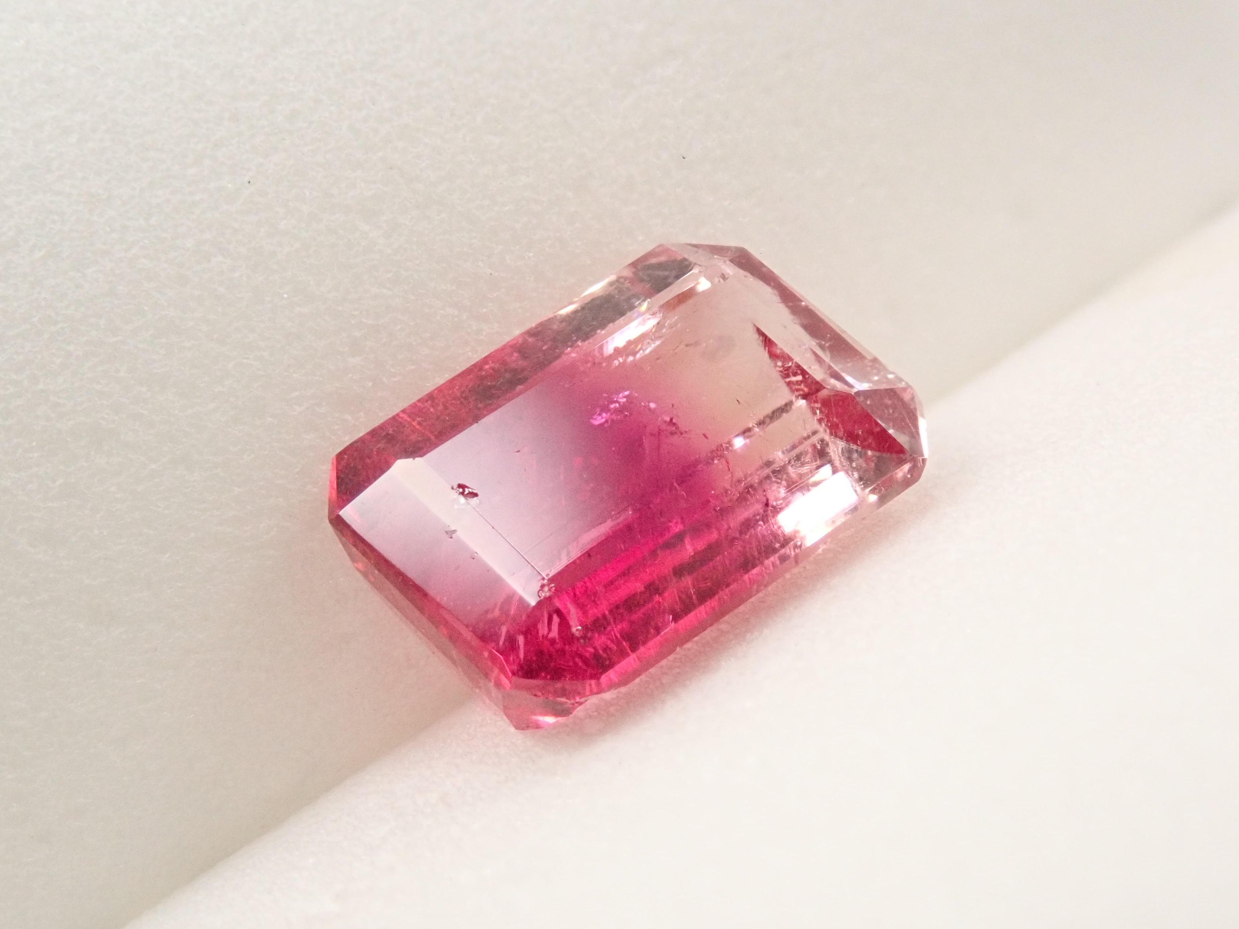 アフガニスタン産バイカラートルマリン（通称名：バイカラールベライト