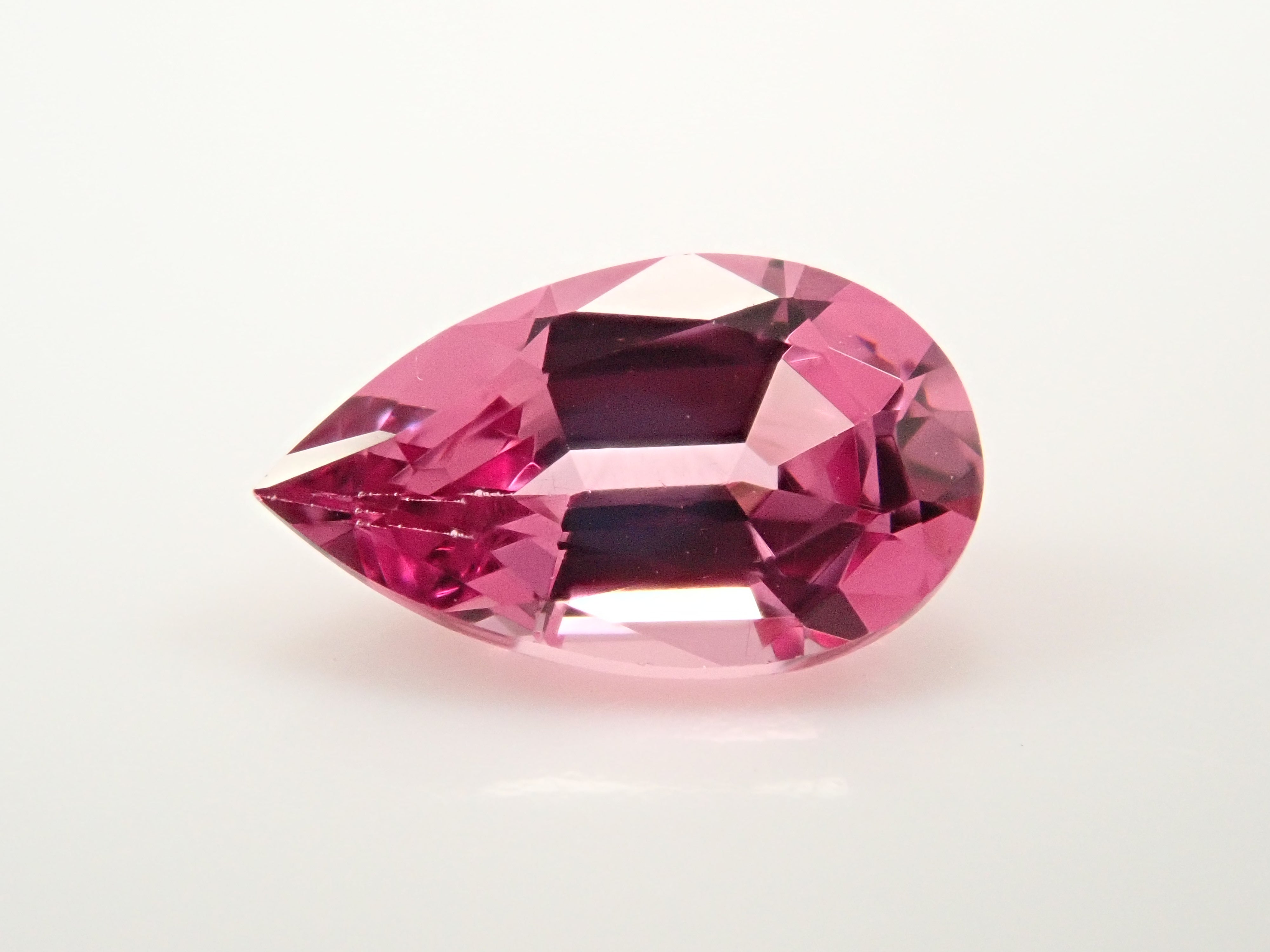 タンザニア産マラヤガーネット 0.569ctルース