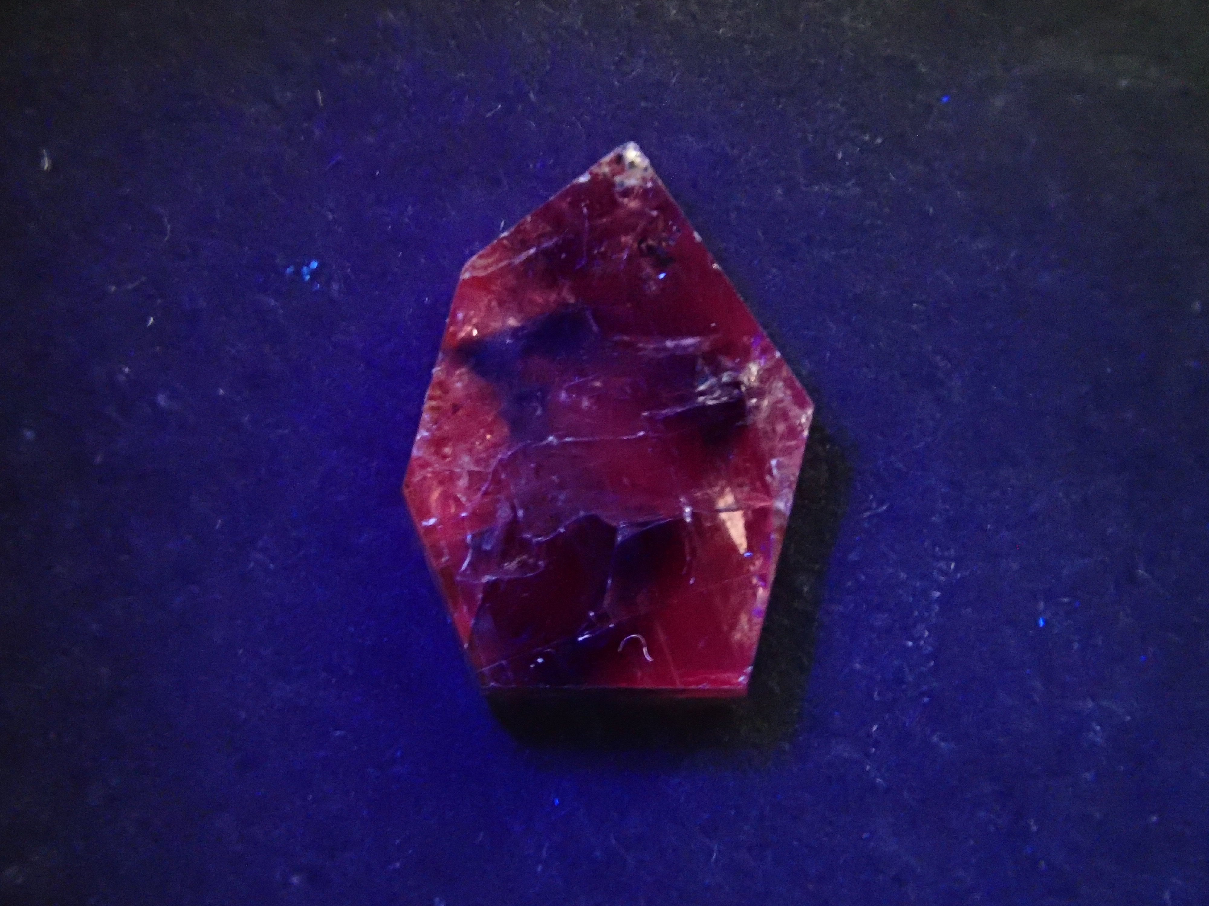 タンザニア産ウィンザーサファイア 1.20ctルース