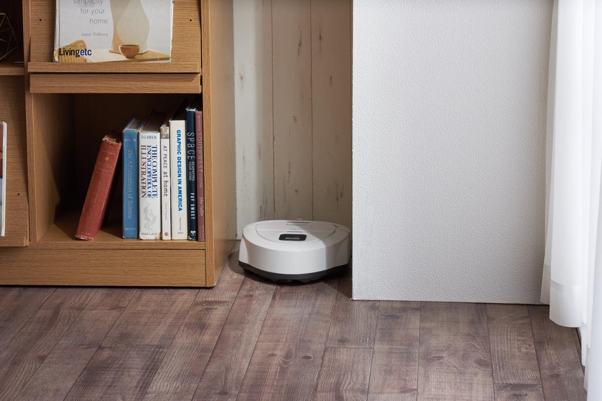 ロボット掃除機「RULO」が小型化して狭いところも掃除できるようになり