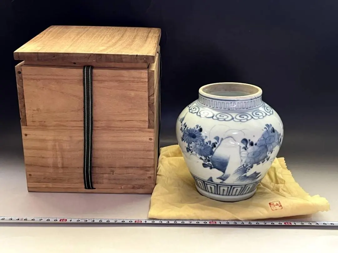 壺□李朝染付花蝶唐草紋青華古玩唐物花瓶花器中國時代物骨董品