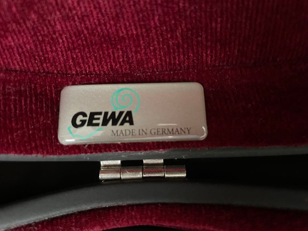 ヤマハ　サイレントバイオリンYSV104、GEWAケース付