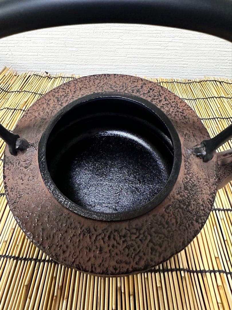 未使用品、付属品付　南部運南堂 鍋元 楓紋様 南部鉄瓶　南部鉄器　調理器具