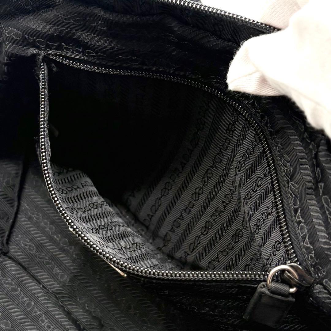 極美品✨プラダ ハンドバッグ ミニボストン ナイロン 三角ロゴ 南京錠 ブラック