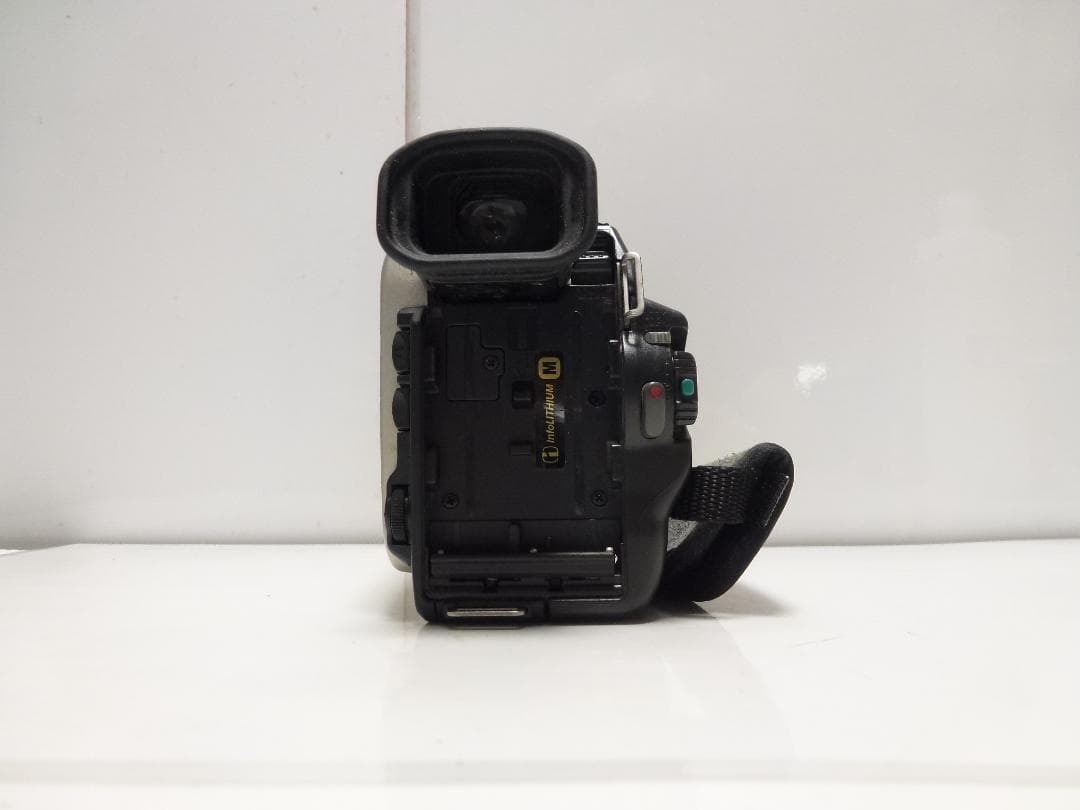 動作品 Mini DV　ソニーデジタルビデオカメラ　SONY DCR-TRV10