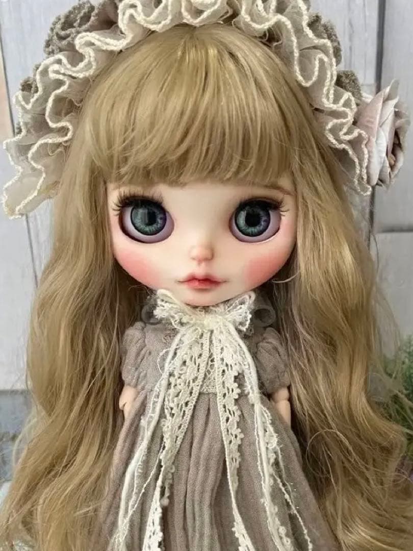 爆買い，送料無料 カスタムアイシードール 白ワンピース付 スペシャル